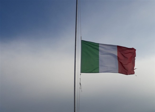 Lutto nazionale per i tre carabinieri morti a Castel d'Azzano